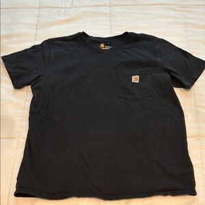 Carhartt logo pocket tee in black. 100% cotton. Youth Large. Very good cond.
